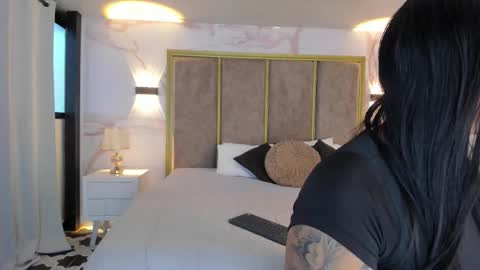 Paulina online show from March 2026 11:48:02 AM