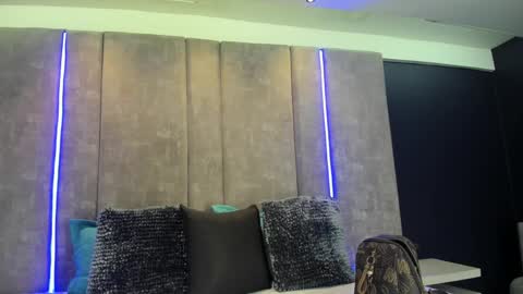 Paulina online show from April 2026 11:33:02 AM