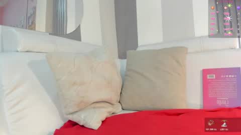 Snapshot of paulinasaeenz chatting on June 2026 01:44:01 PM PaulinaSaennz online show from June 2026 01:44:01 PM