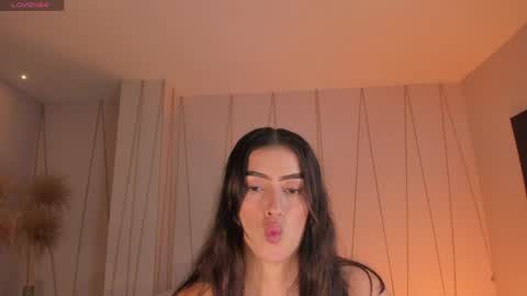 Paulina Santos  online show from March 2026 07:19:01 PM