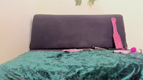 Snapshot of paulinches_love chatting on February 2026 07:34:02 PM Paulinches online show from February 2026 07:34:02 PM