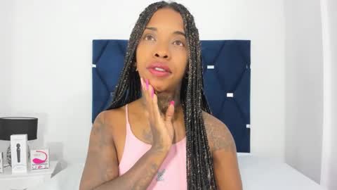 Pauline online show from October 2025 09:34:02 PM