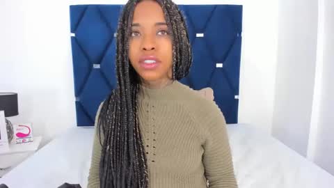 Pauline online show from October 2025 02:33:01 AM