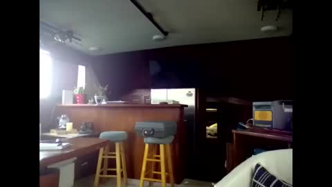 Snapshot of pavonesplash chatting on March 2026 09:10:01 PM Pavone splash online show from March 2026 09:10:01 PM