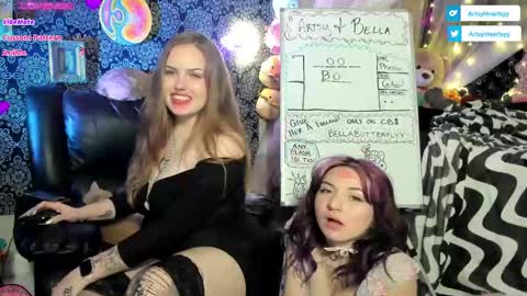 ArtsyHeartsyy online show from January 2025 06:13:01 AM