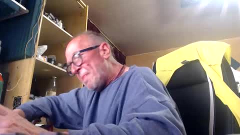 Snapshot of pc8474408 chatting on June 2026 04:07:01 PM pc8474408 online show from June 2026 04:07:01 PM