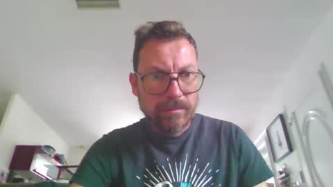 Snapshot of pchittt chatting on May 2026 10:42:02 AM pchittt online show from May 2026 10:42:02 AM