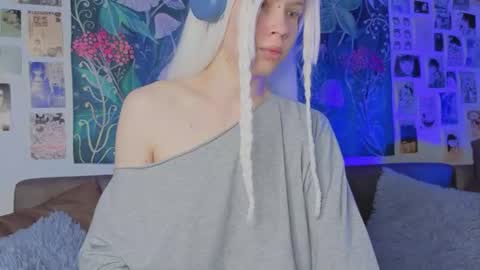 Snapshot of peacchypawss chatting on July 2026 08:56:02 AM Eva online show from July 2026 08:56:02 AM