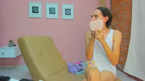 peach tyron online show from December 2024 12:19:02 PM