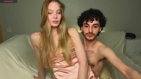 Lexy Peach online show from October 2025 11:00:01 AM