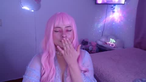 peacherry_ online show from February 2025 01:47:01 AM