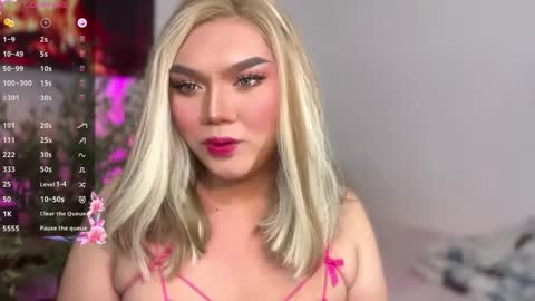 PEACHY online show from November 2025 01:58:02 PM