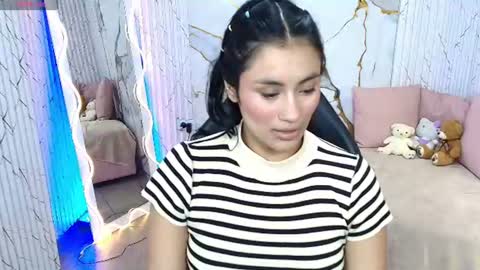 Snapshot of peachy_tay chatting on July 2026 11:27:01 AM peachy_tay online show from July 2026 11:27:01 AM