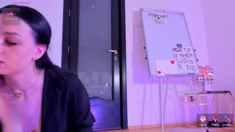 Snapshot of peanaughty chatting on March 2026 01:29:02 PM Kate online show from March 2026 01:29:02 PM