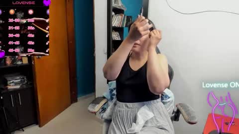 Tangerine Penaut online show from October 2025 11:05:02 PM