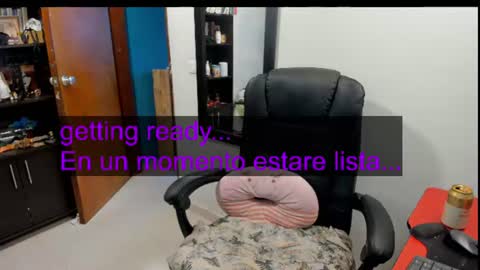 Snapshot of peanut_tangerine chatting on July 2026 10:34:01 PM Tangerine Penaut online show from July 2026 10:34:01 PM