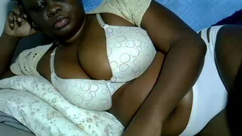 Snapshot of pearl_33 chatting on June 2026 10:24:02 AM Keci online show from June 2026 10:24:02 AM