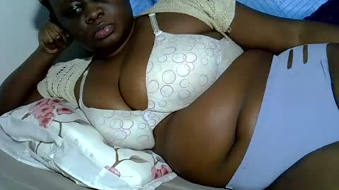 Snapshot of pearl_33 chatting on June 2026 07:16:01 PM Keci online show from June 2026 07:16:01 PM