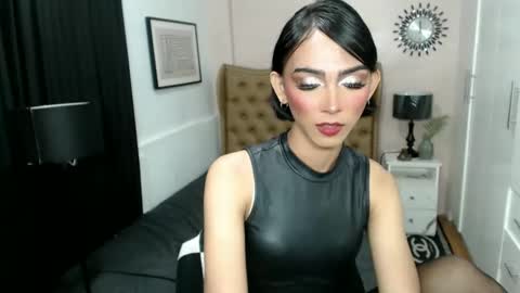 Pearl online show from February 2025 01:50:01 PM