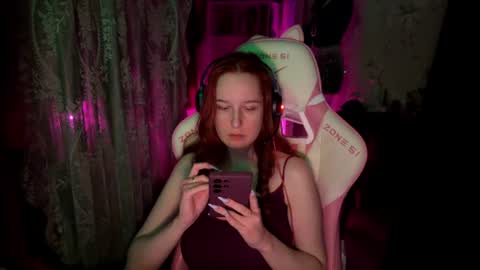 Snapshot of pearlprincess_ chatting on June 2026 01:16:02 AM Adelina online show from June 2026 01:16:02 AM