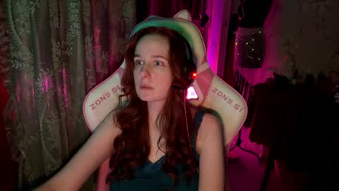 Snapshot of pearlprincess_ chatting on June 2026 03:49:02 PM Adelina online show from June 2026 03:49:02 PM