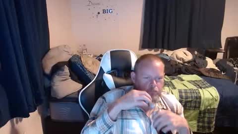 Snapshot of pecker40 chatting on December 2024 12:00:02 AM pecker40 online show from December 2024 12:00:02 AM