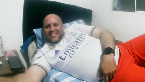 Pedro online show from October 2025 03:37:02 AM