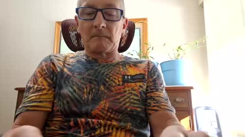 Snapshot of peepingmale chatting on January 2025 07:42:01 PM peepingmale online show from January 2025 07:42:01 PM