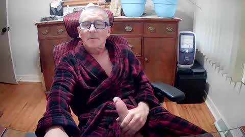 Snapshot of peepingmale chatting on March 2025 12:20:01 PM peepingmale online show from March 2025 12:20:01 PM