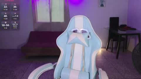 peggy-funn online show from November 2025 08:40:01 PM