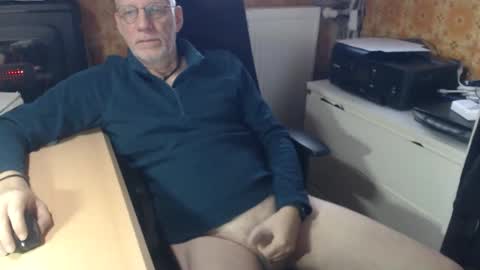 Pemue65 online show from November 2025 08:13:02 AM