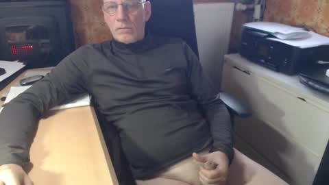 Pemue65 online show from November 2025 08:08:02 AM