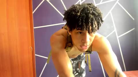 Snapshot of pendragom1224 chatting on December 2024 04:08:02 PM Pendragom online show from December 2024 04:08:02 PM