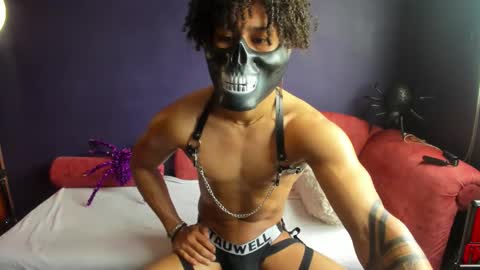 Snapshot of pendragom1224 chatting on October 2025 03:34:01 PM Pendragom online show from October 2025 03:34:01 PM