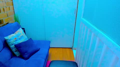 Penelope online show from January 2025 09:58:02 PM