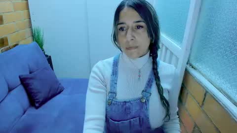 Penelope online show from March 2025 08:53:02 PM