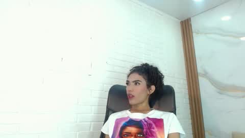 Penelopee Rouse online show from October 2025 07:57:02 PM