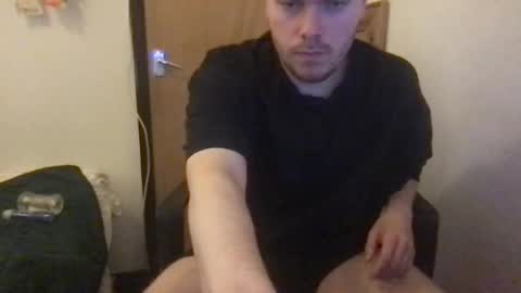 pennguin00 online show from December 2024 08:45:02 PM