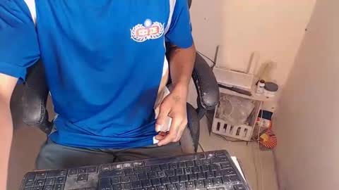 Hotking with bolitas online show from May 2026 12:05:01 AM