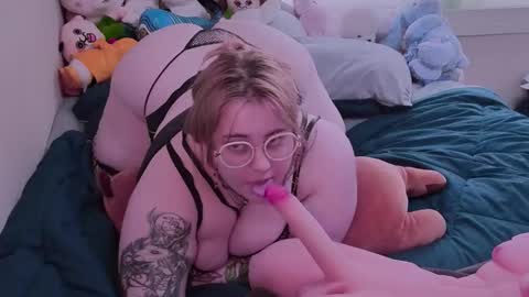 Snapshot of peppe_pimp chatting on September 2025 04:57:02 AM Kim Byeoldae online show from September 2025 04:57:02 AM