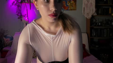 Olivia online show from January 2025 06:35:01 AM