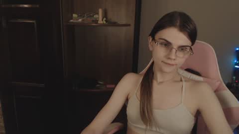 Snapshot of peralez_f chatting on January 2025 05:24:01 AM Farida online show from January 2025 05:24:01 AM