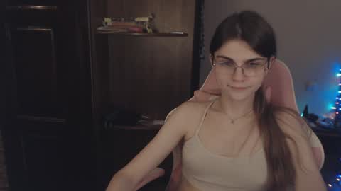 Snapshot of peralez_f chatting on January 2025 12:47:01 AM Farida online show from January 2025 12:47:01 AM