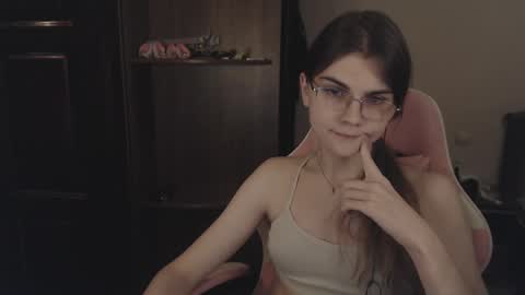 Snapshot of peralez_f chatting on February 2025 01:19:01 AM Farida online show from February 2025 01:19:01 AM