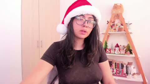 Snapshot of perfect__ana chatting on December 2024 03:22:01 PM Sarah Ana Banana online show from December 2024 03:22:01 PM