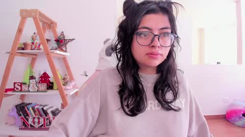 Snapshot of perfect__ana chatting on January 2025 01:53:02 PM Sarah Ana Banana online show from January 2025 01:53:02 PM