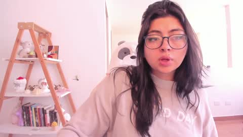 Snapshot of perfect__ana chatting on February 2025 01:43:01 PM Sarah Ana Banana online show from February 2025 01:43:01 PM