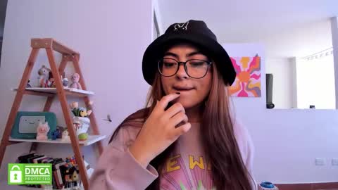 Snapshot of perfect__ana chatting on February 2026 06:27:01 PM Sarah Ana Banana online show from February 2026 06:27:01 PM