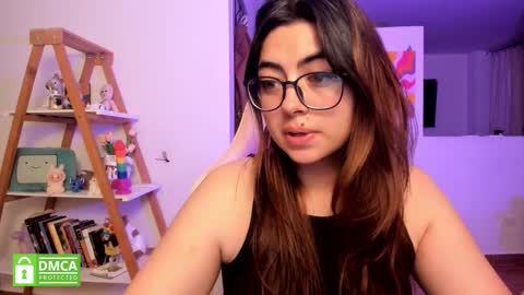 Sarah Ana Banana online show from March 2026 03:00:01 AM