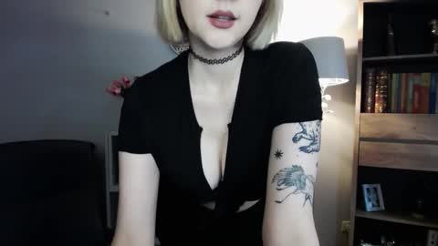 Snapshot of perfect_madeline chatting on October 2025 01:34:01 PM Madeline online show from October 2025 01:34:01 PM